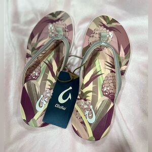 Olukai Tropical Flip Flops - Size 6